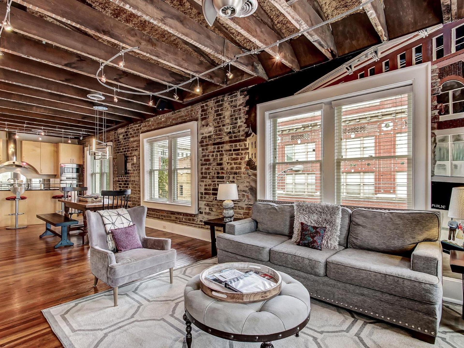 شقة Broughton Corner Loft سافانا المظهر الخارجي الصورة